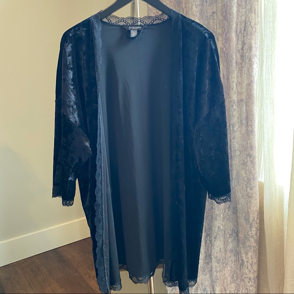 Kimono Style Velvet Topper